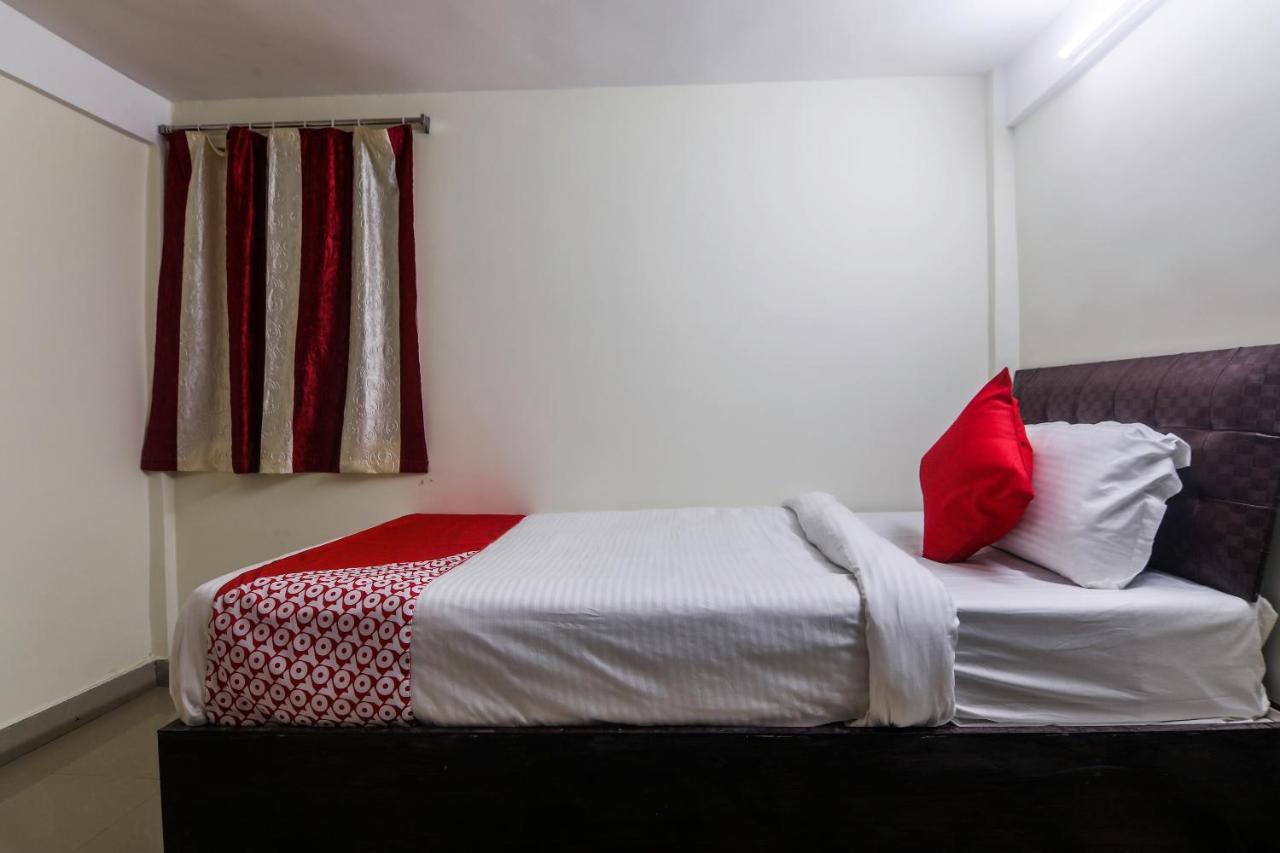 Oyo 18759 Nirvana Guest House Шиллонг Екстер'єр фото